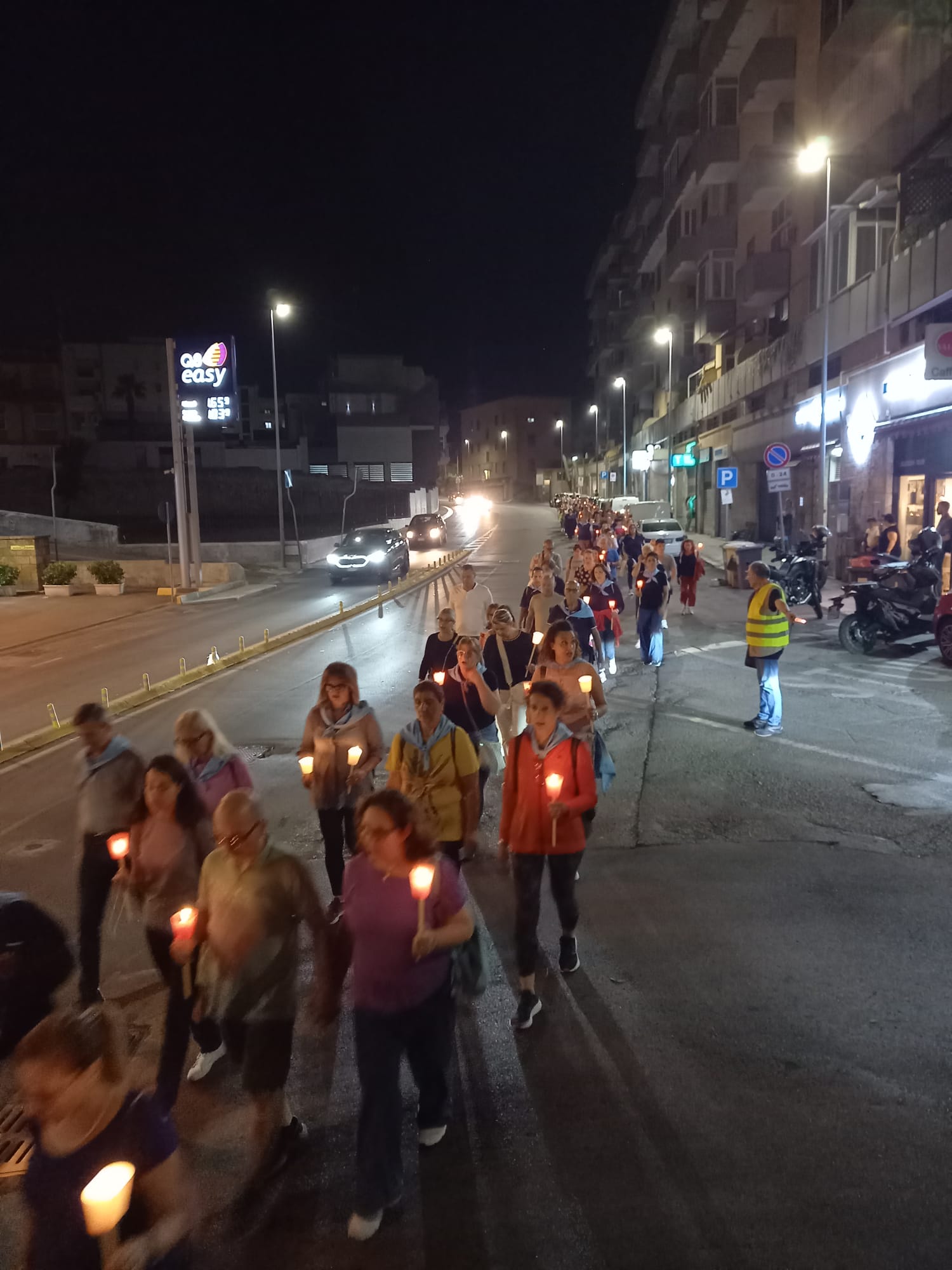 cammino in processione notte 8 giugno 2024_ (28)