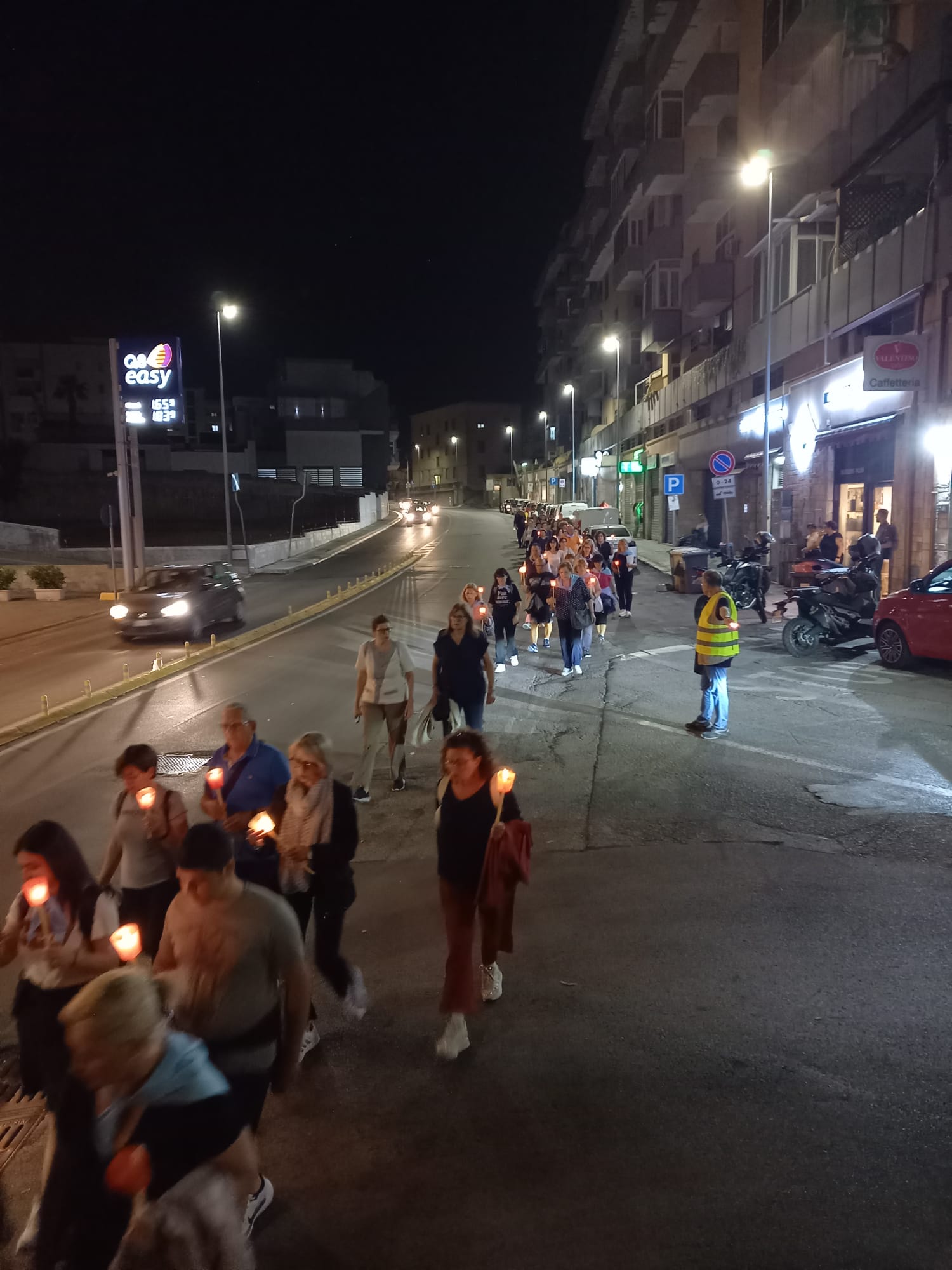 cammino in processione notte 8 giugno 2024_ (32)