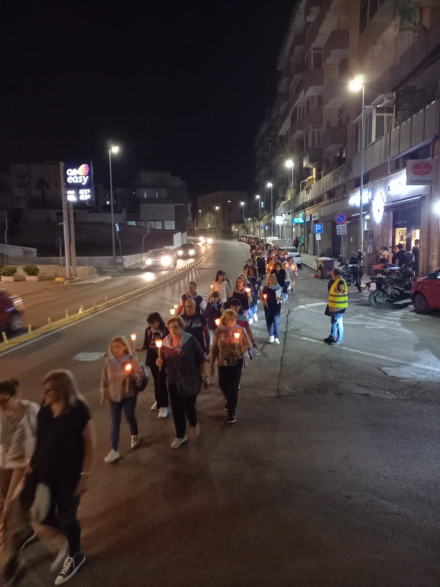 cammino in processione notte 8 giugno 2024_ (34)