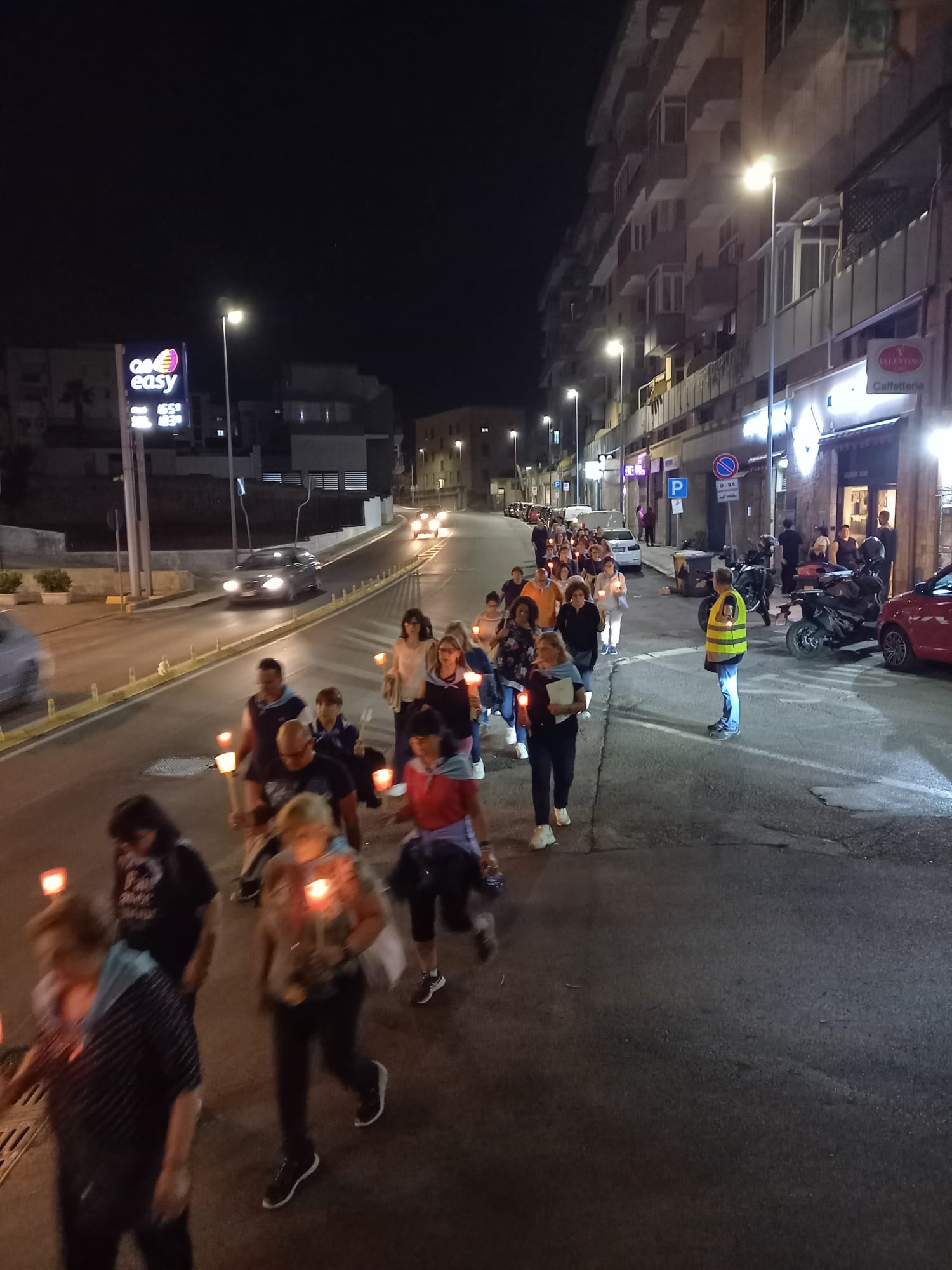 cammino in processione notte 8 giugno 2024_ (35)